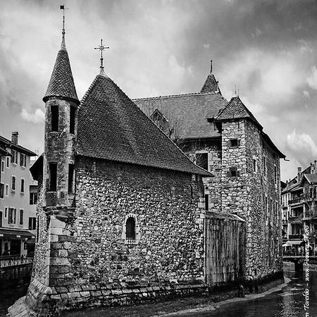 Апартаменты Design Appart O'Prison.. Canal View & Old Prisons Анси Экстерьер фото